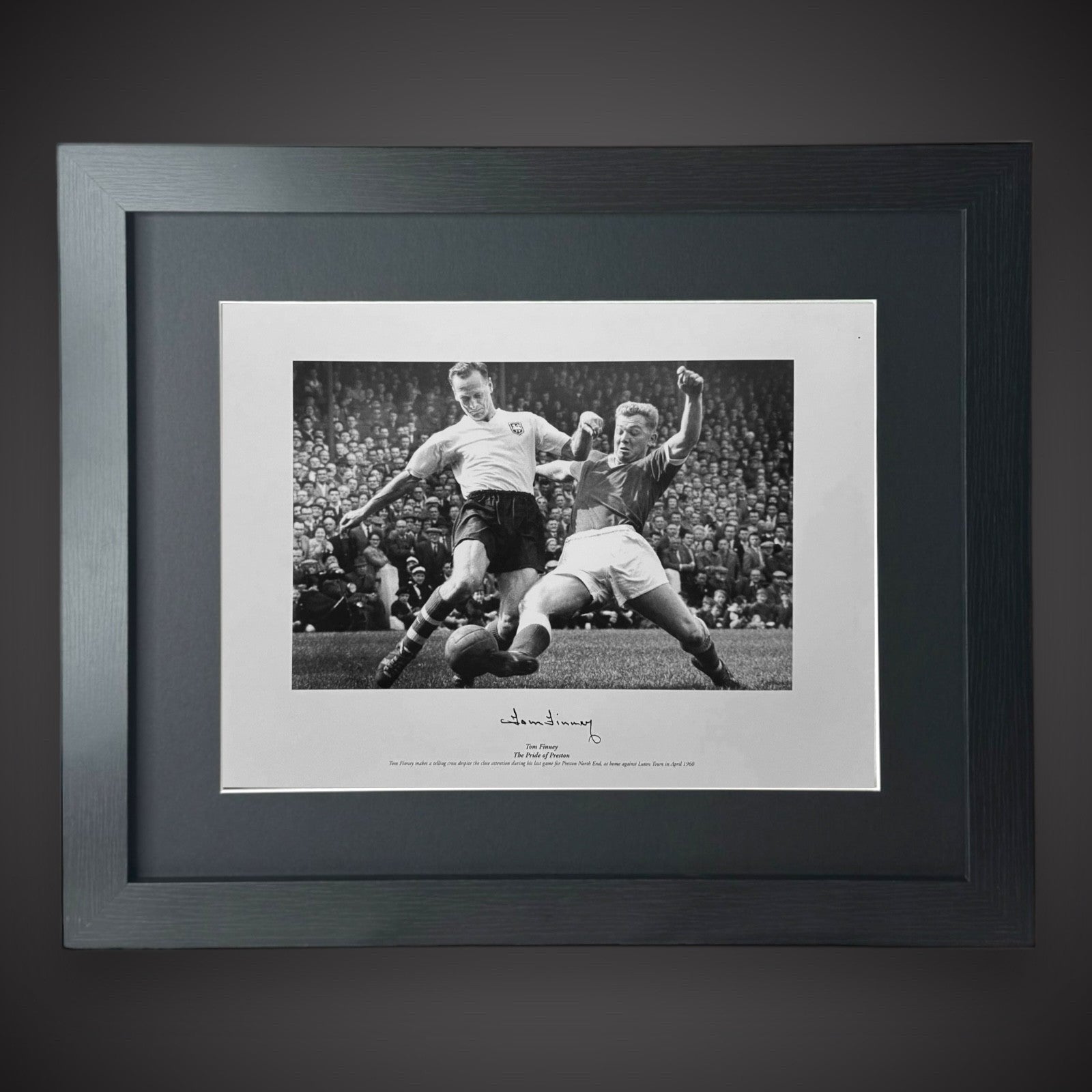 Framed Tom Finney The Pride of Preston Hand Signed Photo £44.99 16X200