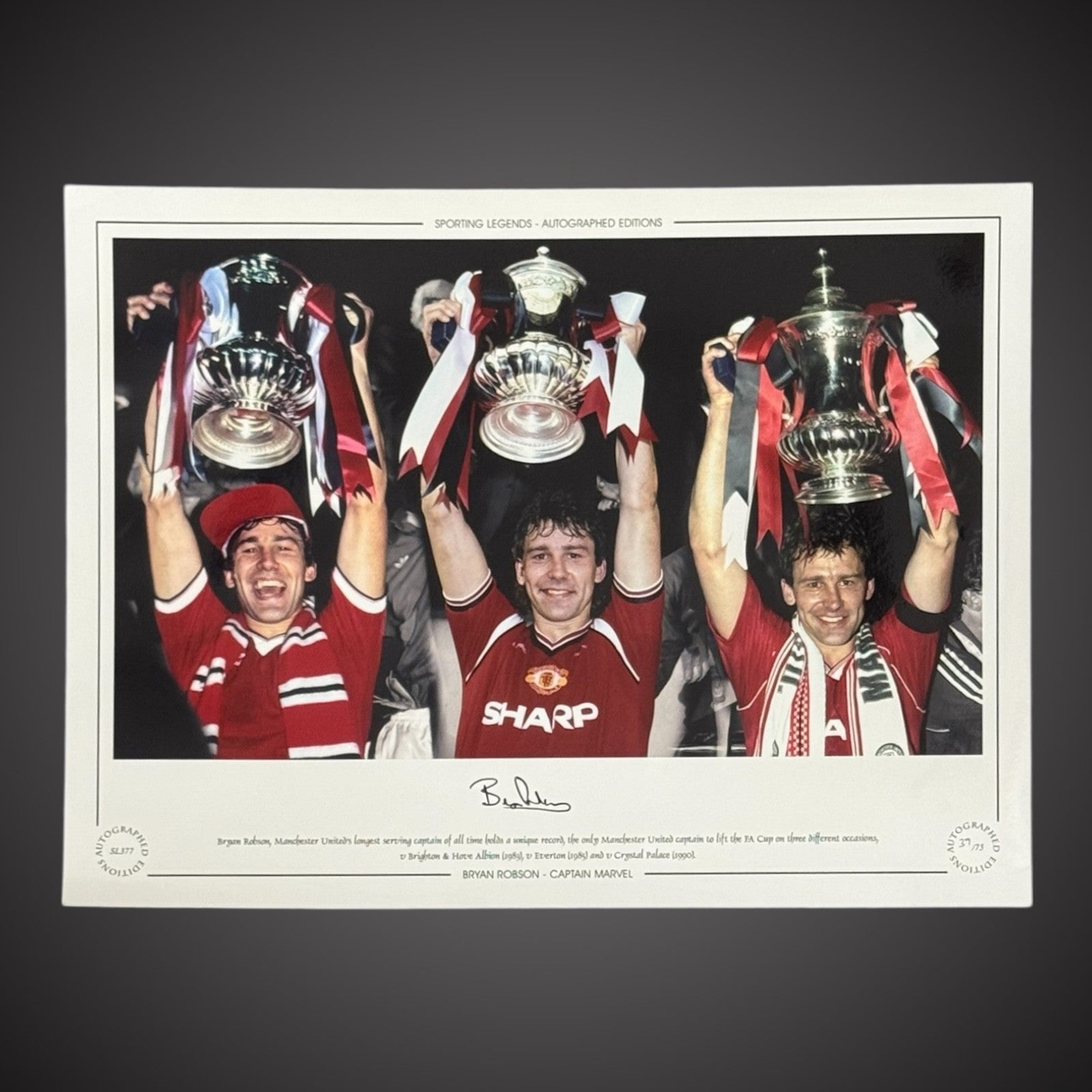 Framed Bryan Robson- Manchester United Signed Photo £44.99 16X201