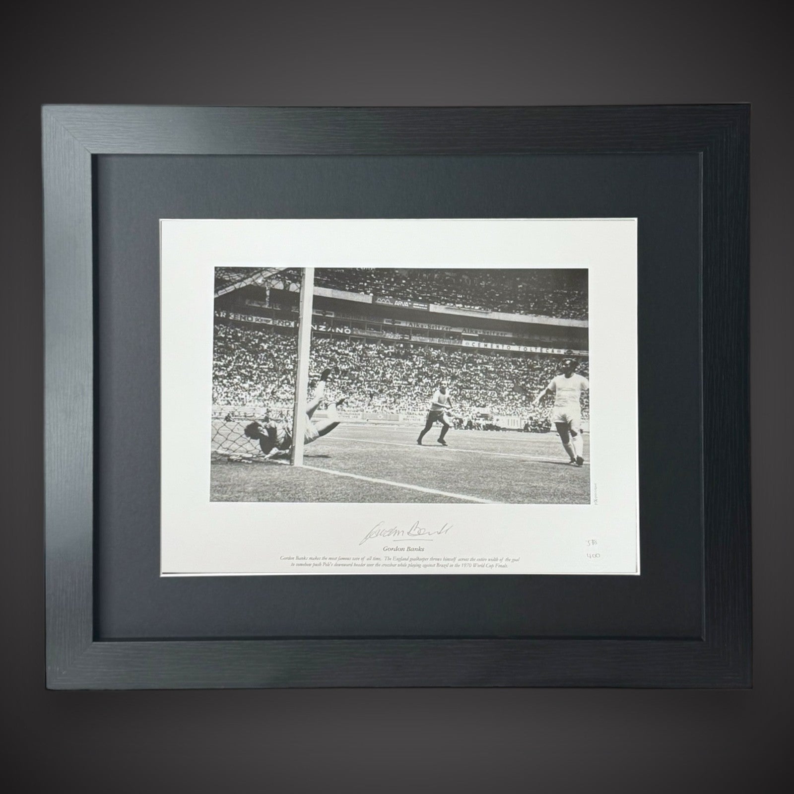 Framed Gordon Banks Hand Signed Photo Famous Save Of All Time England £44.990