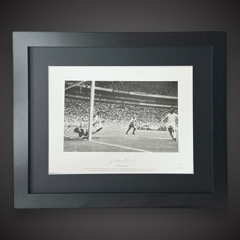 Framed Gordon Banks Hand Signed Photo Famous Save Of All Time England £44.990