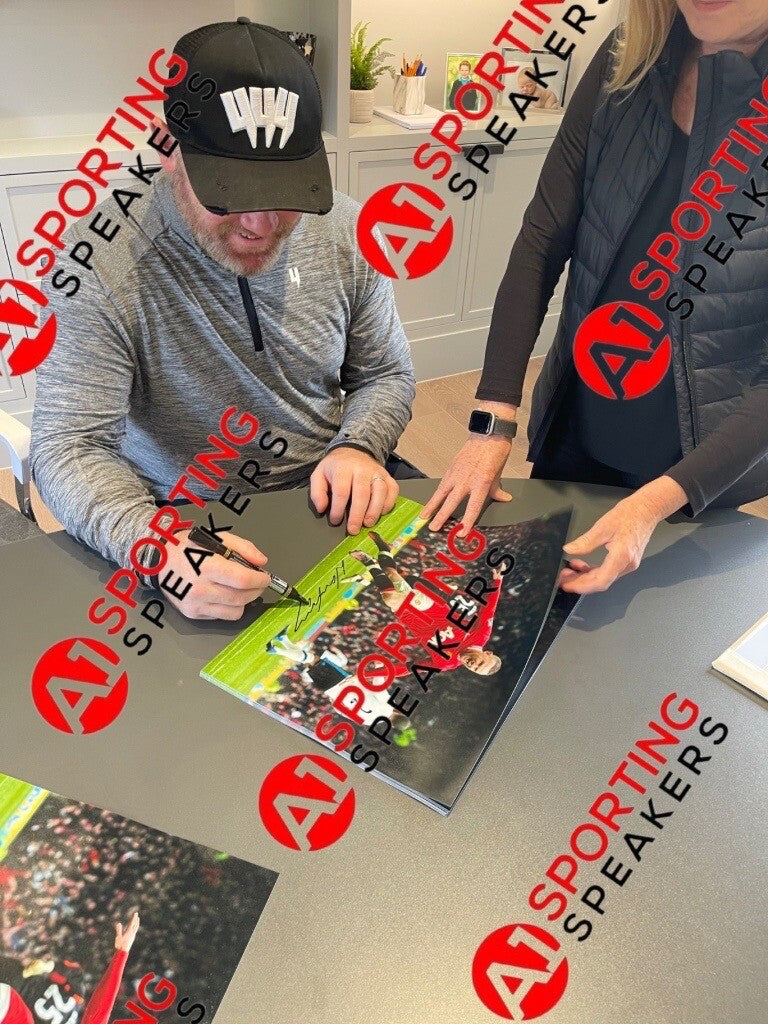 Wayne Rooney Hand Signed And Framed Manchester United Photograph £104.995