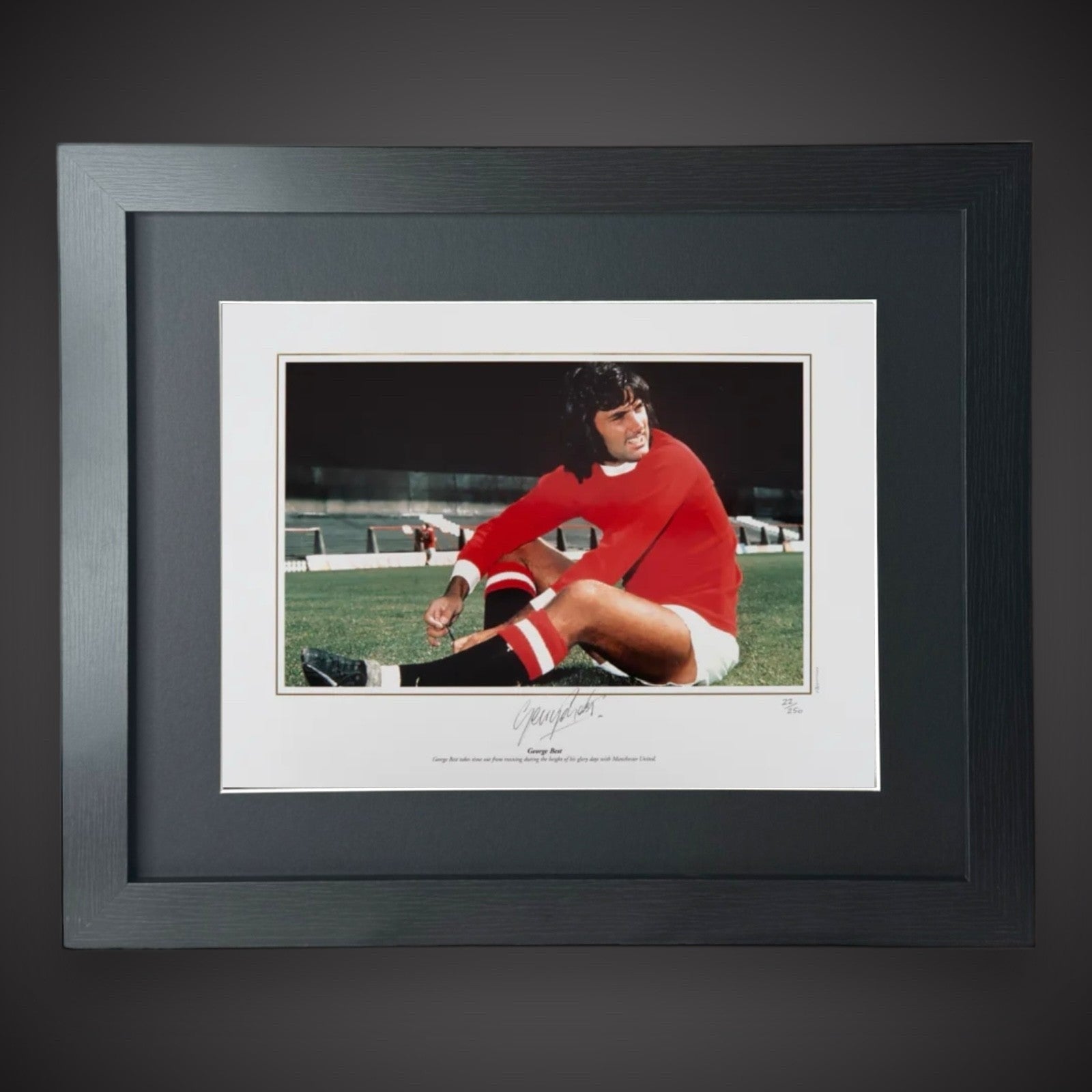 Framed George Best Manchester United Signed 16 x12 Photo Rare £5290