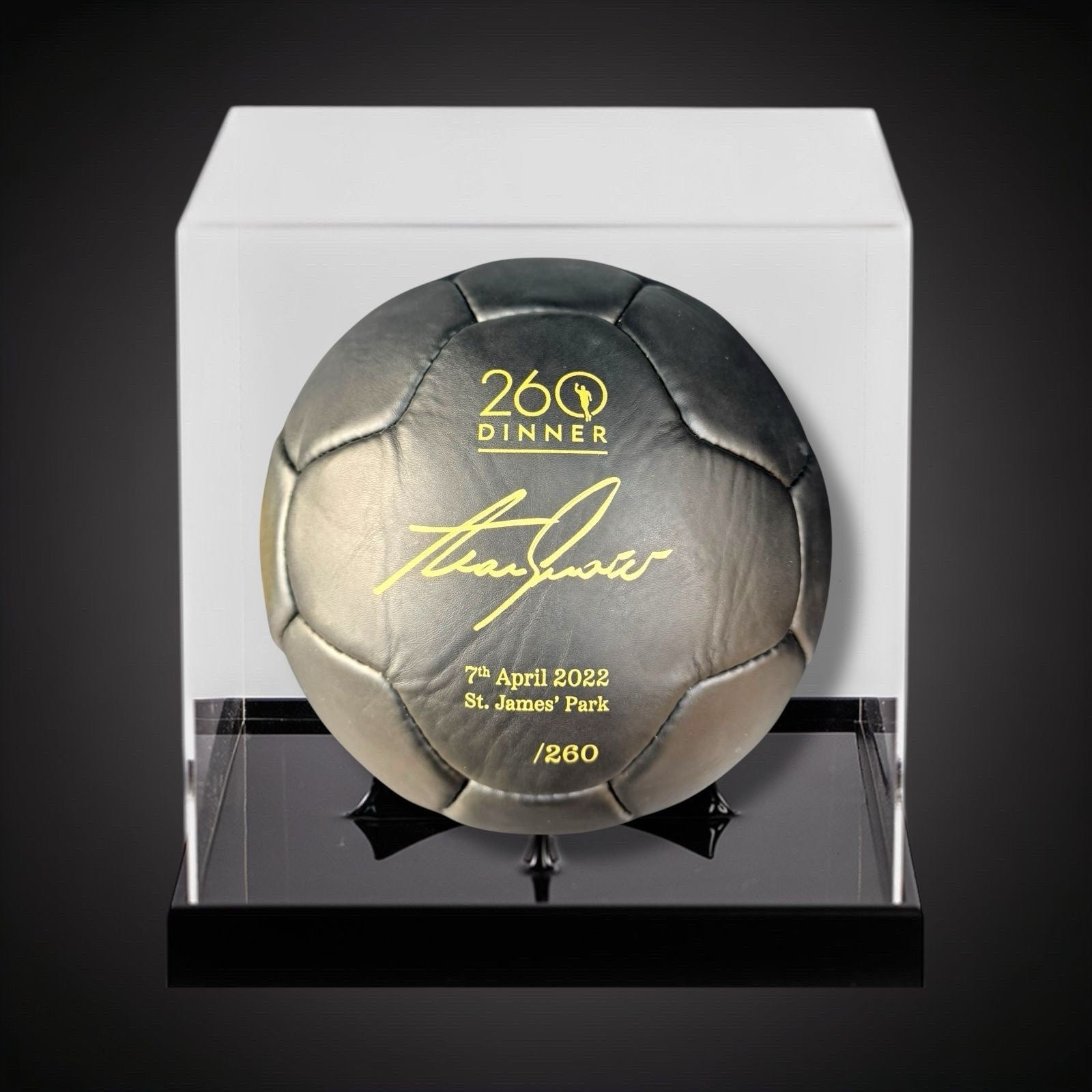Alan Shearer Limited Edition 260 Dinner Celebration Ball Signed In A Case £2990