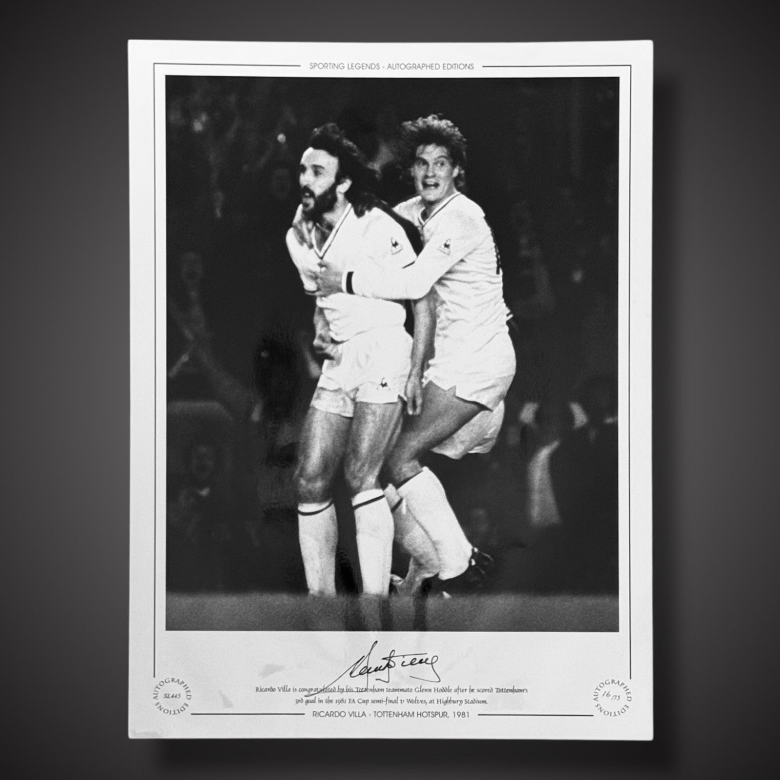 Ricardo Villa Hand Signed Tottenham Hotspur 1981 Photo £250