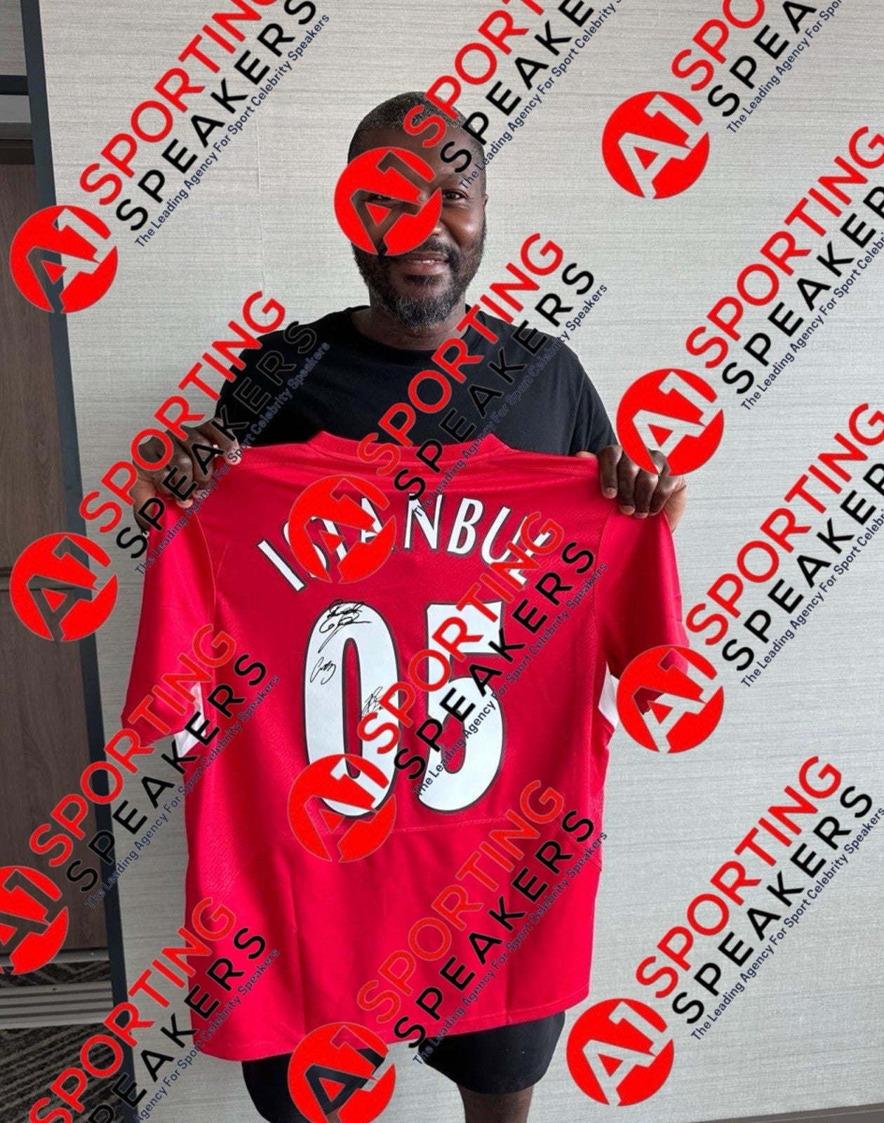 Liverpool 2005 Champions League Final Retro Shirt Signed By 15  £799 With COA7