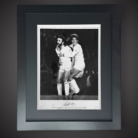 Framed Ricardo Villa Hand Signed Tottenham Hotspur 1981 Photo0