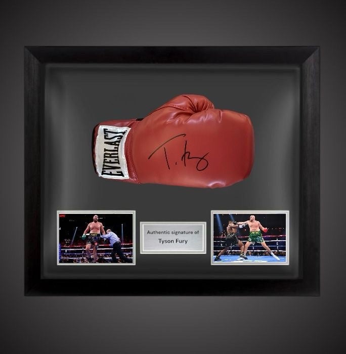 Gypsy King- Tyson Fury Signed Everlast Boxing Glove With COA £324 Dome Framed0