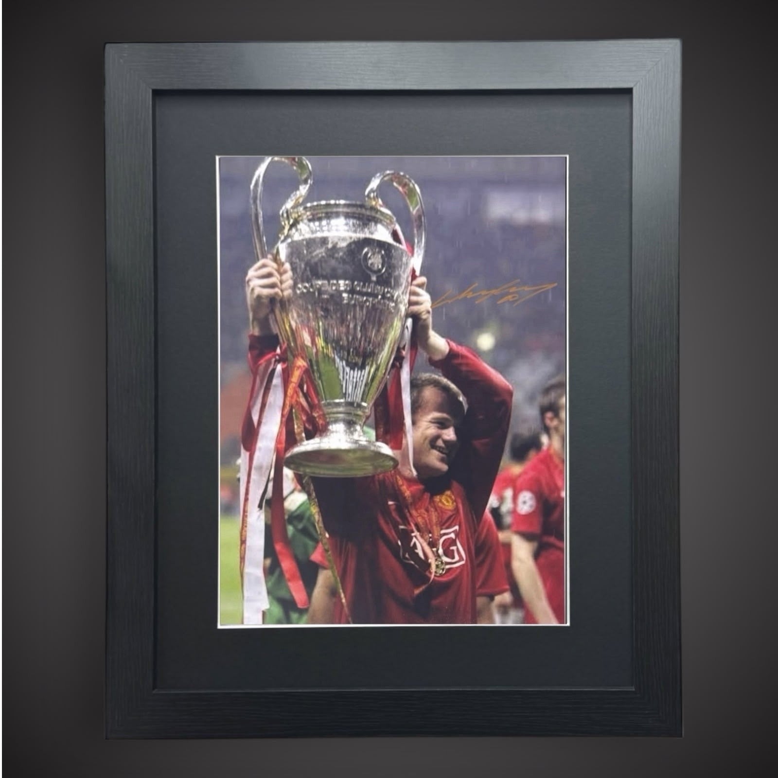 Framed - Wayne Rooney Manchester United Hand Signed Photo With COA0