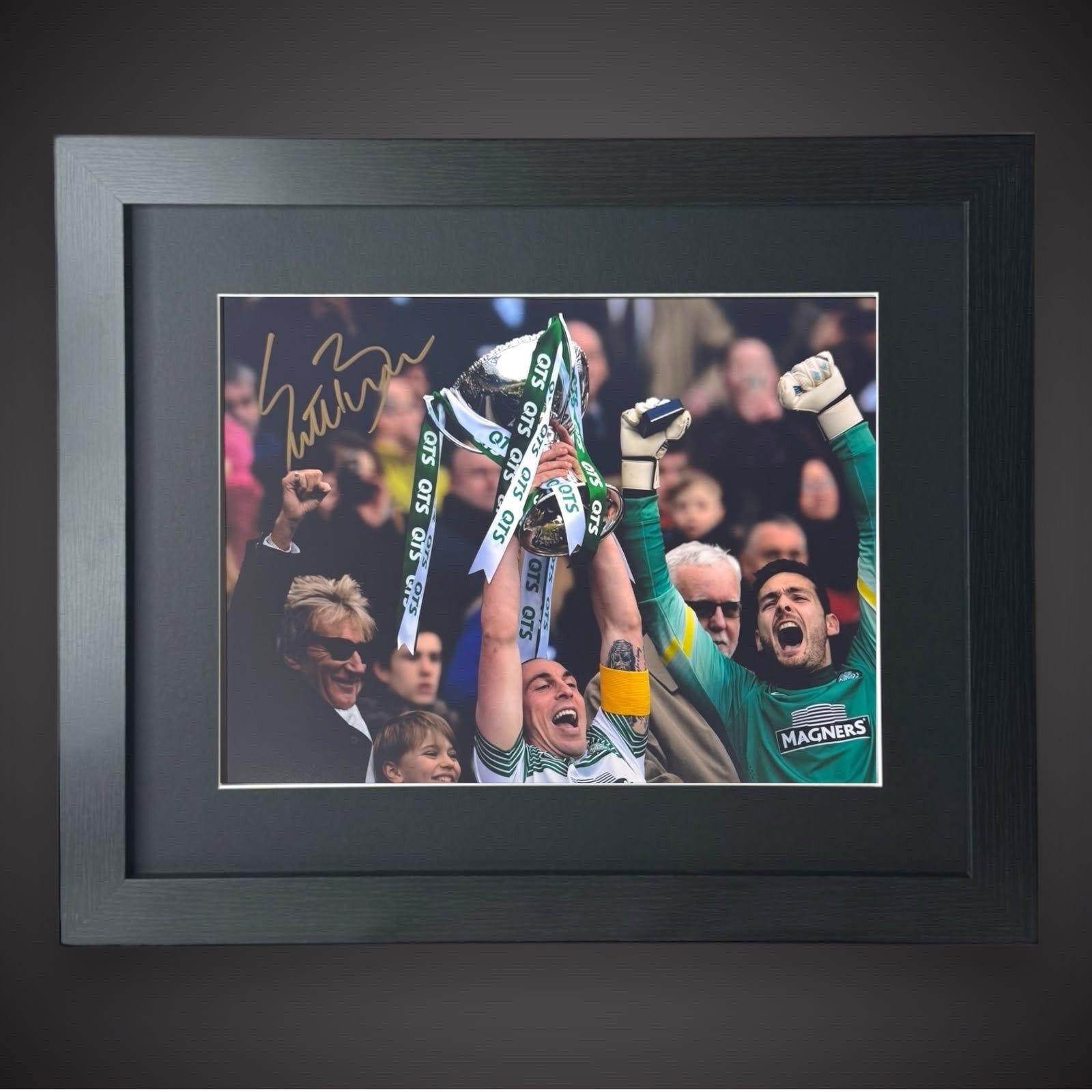 Framed - Scott Brown Celtic Hand Signed Football Photo £64.990