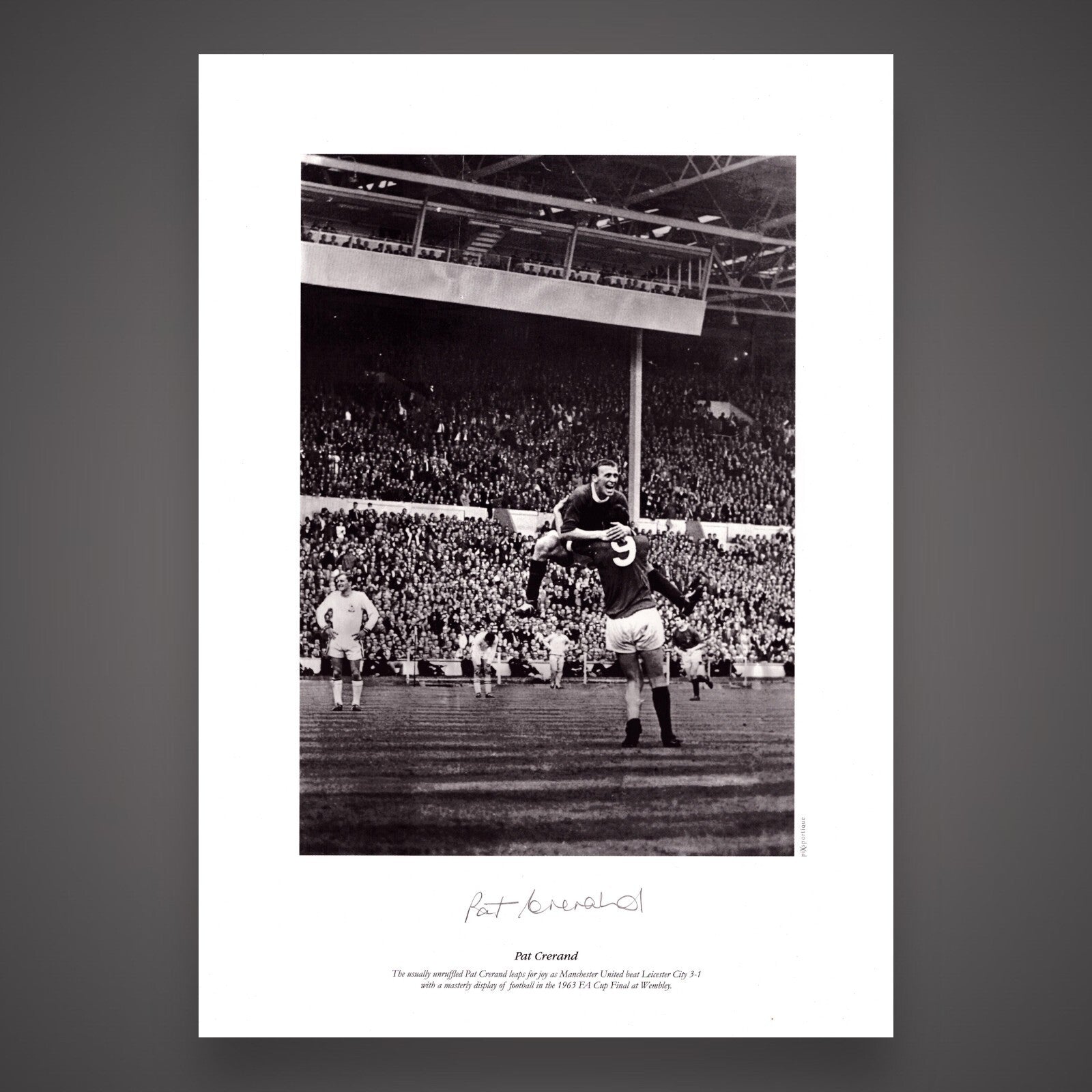 Pat Crerand Hand Signed Photo- Manchester United £25 12X160