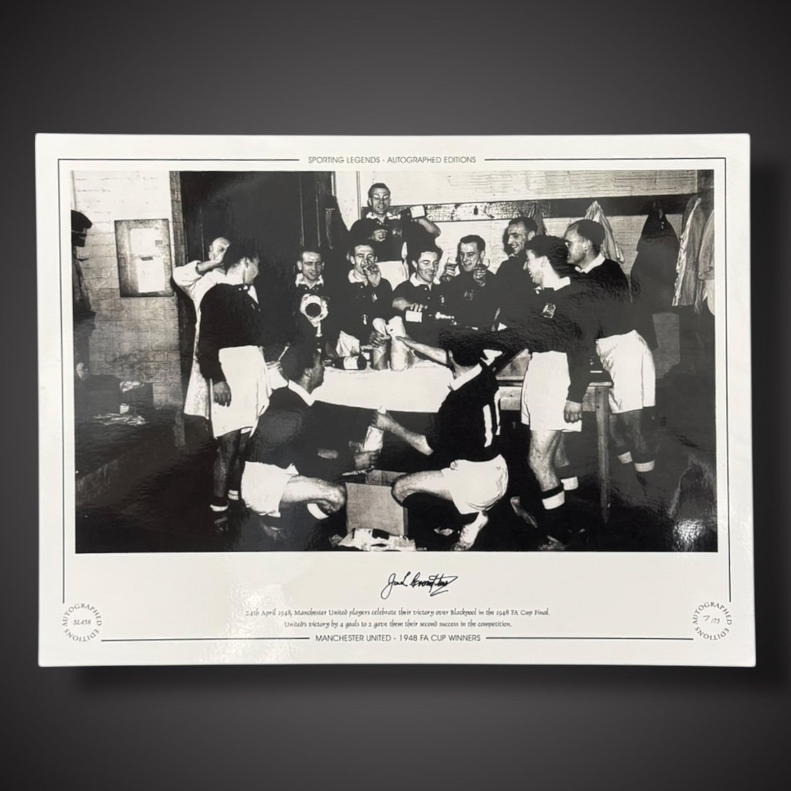 FRAMED Manchester United 1948 FA Cup Winners- Jack Crompton  Signed Photo £451