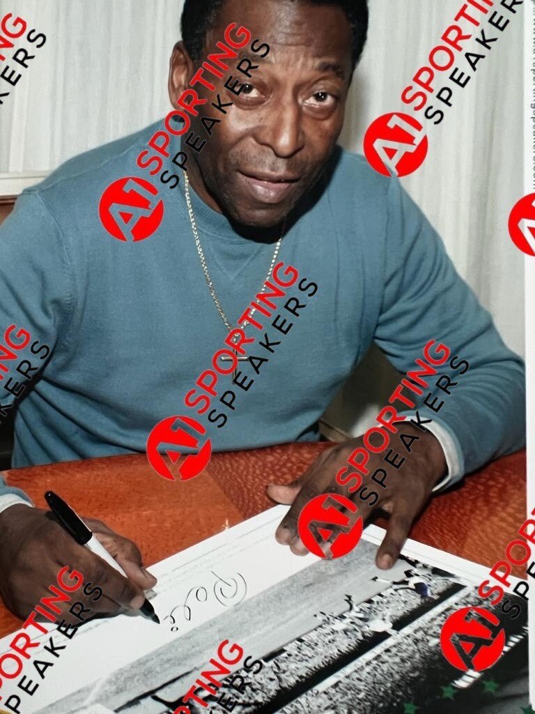 Pele Signed BRAZIL - 1958 World Cup Winners Photo (Faded signature) £1851
