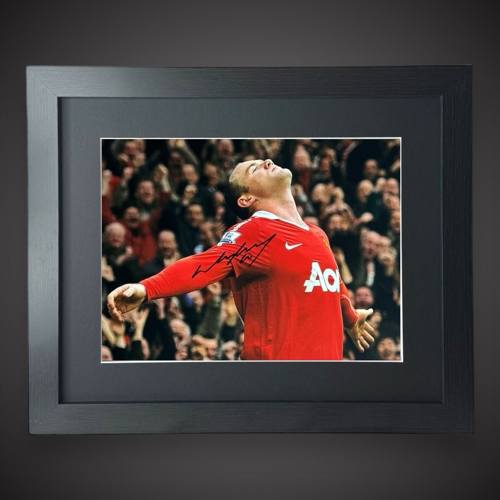 Manchester United Wayne Rooney Hand Signed Framed Photograph With COA £79.990
