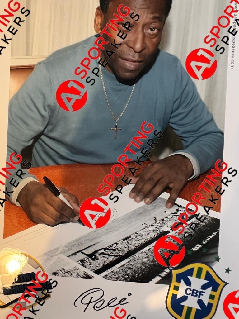 Pele Signed BRAZIL - 1958 World Cup Winners Photo (Faded signature) £1852