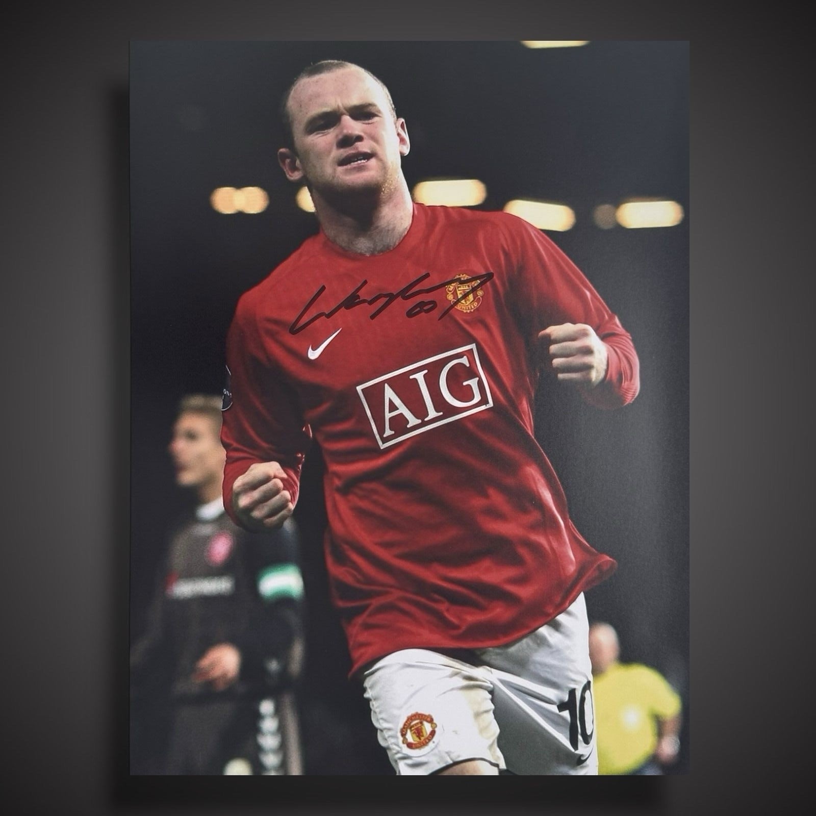 Wayne Rooney Manchester United Hand Signed  16x12 Photo With COA £450