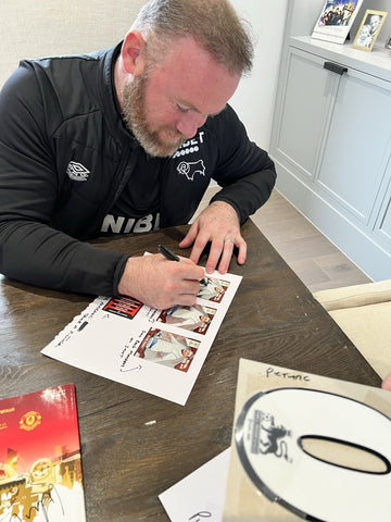 Wayne Rooney Manchester United Panoramic Hand Signed Shirt Frame £224 With COA 16