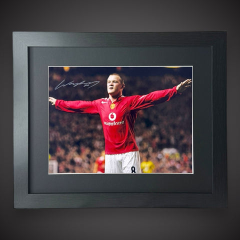 Framed Wayne Rooney Manchester United Hand Signed Photograph £69.990