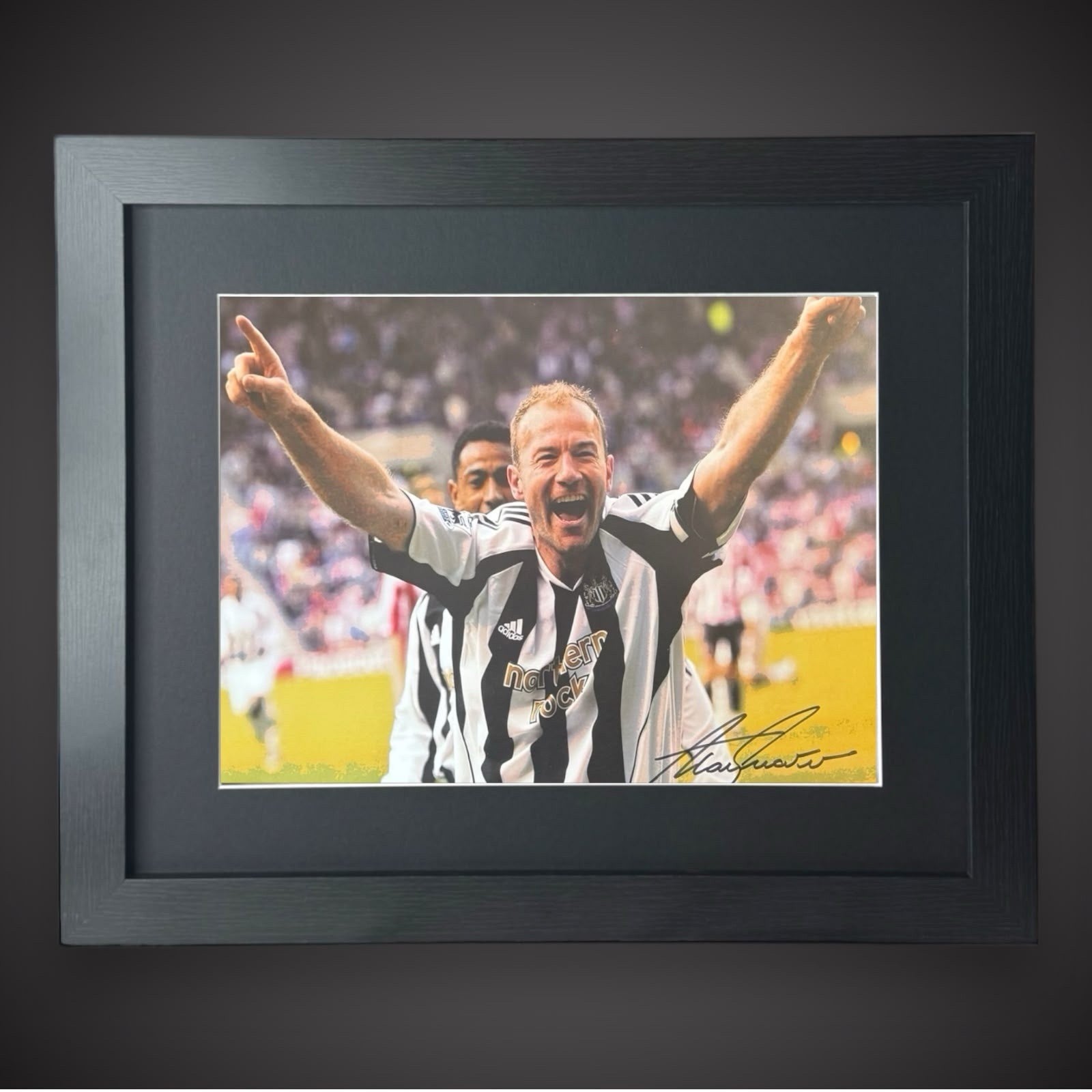 Framed Alan Shearer Hand Signed Newcastle Photo With COA £89.990