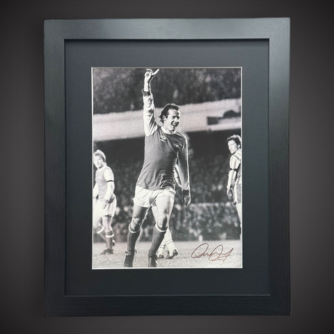 Framed Liam Brady Hand Signed Photograph £44.99 16X200