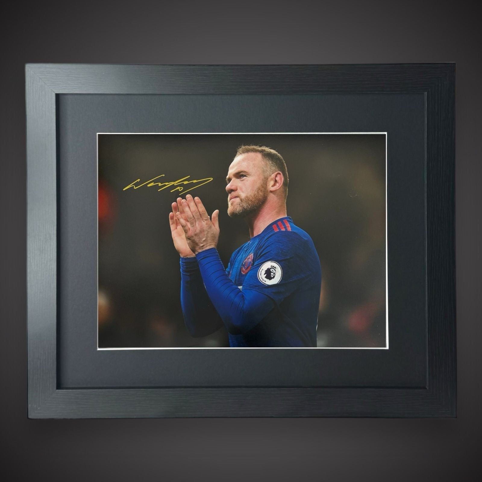 Framed Wayne Rooney Hand Signed Manchester United  Photo  £75 16X200
